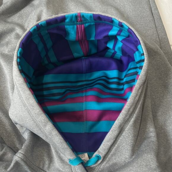 Under Armour Loose Fit Patch Logo Women’s Pullover Sweatshirt Size Small - Picture 9 of 9